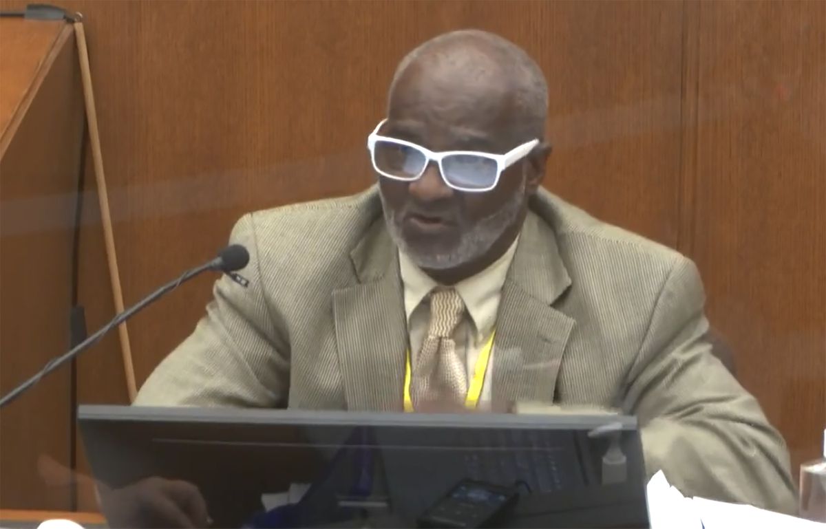 SEE IT: Witness cries while watching video of George Floyd’s
arrest during Derek Chauvin trial 1 SEE IT: Witness cries while watching video of George Floyd’s
arrest during Derek Chauvin trial 1