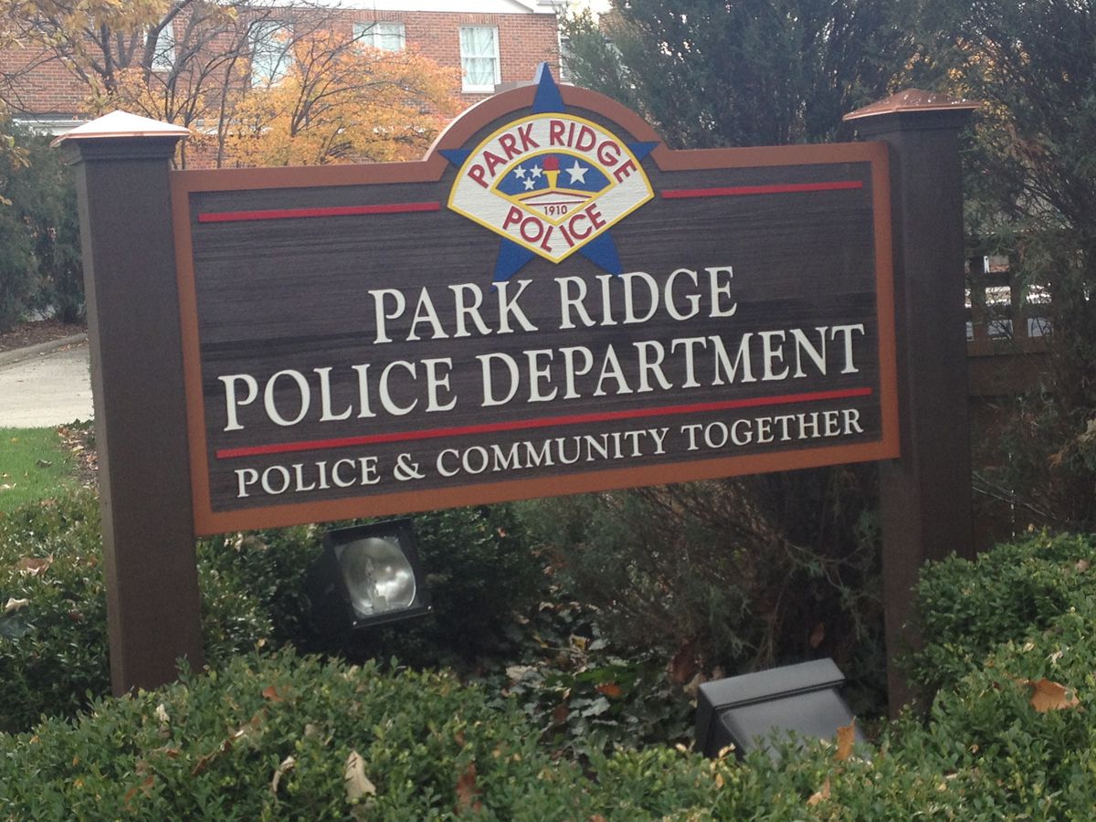Argument over face masks at Park Ridge nail salon leads to
confrontation, arrest, police say 1 Argument over face masks at Park Ridge nail salon leads to
confrontation, arrest, police say 1