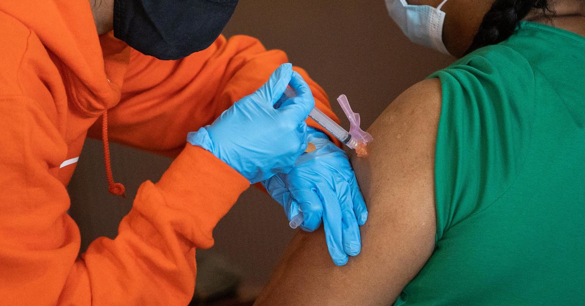 Latest shots-in-arms tally below average — as share of
Illinois residents fully vaccinated against COVID-19 hits
12% 1