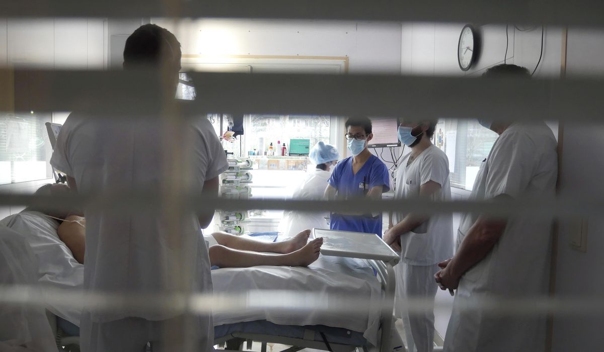 Medical workers conflicted by France's lockdown that
isn't 1