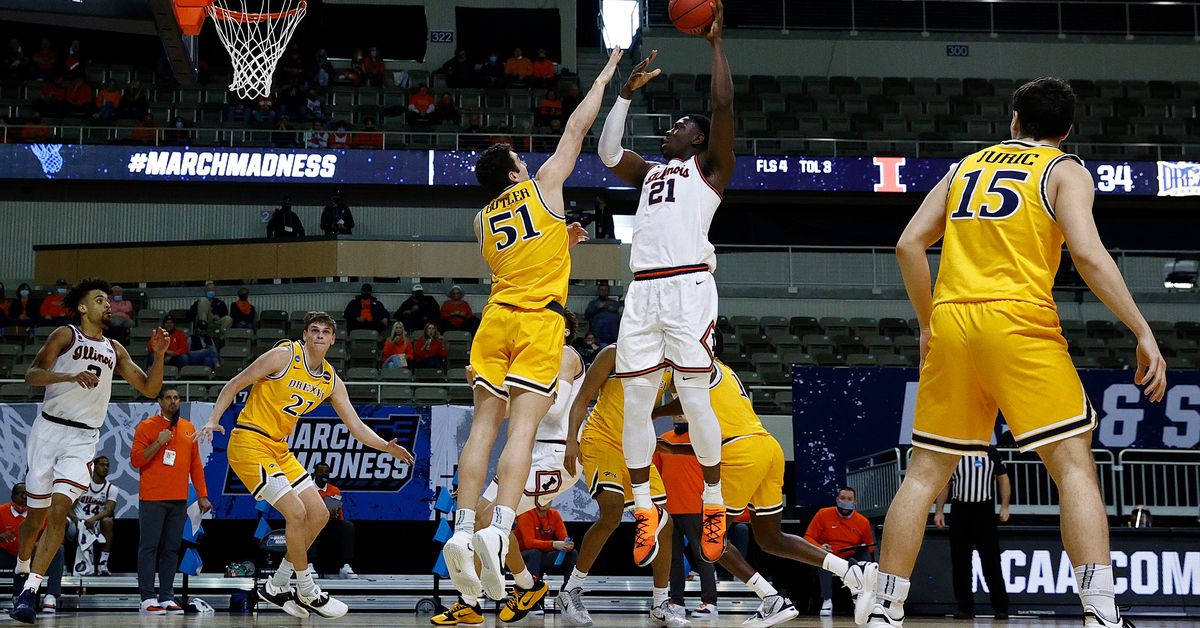 Top-seeded Illinois cruises past Drexel to open NCAA
Tournament 1
