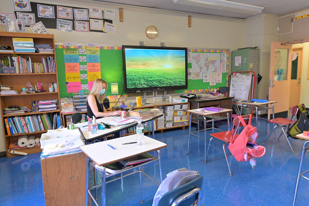 NYC to offer parents another chance to enroll kids in
classroom learning 1
