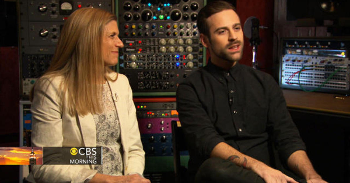 Preview: Ryan Lewis opens up about his mother 1