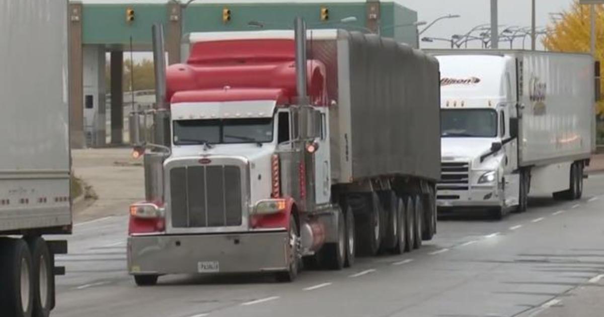 Canadians worry about reopening borders with U.S. amid lax
coronavirus safety measures 1