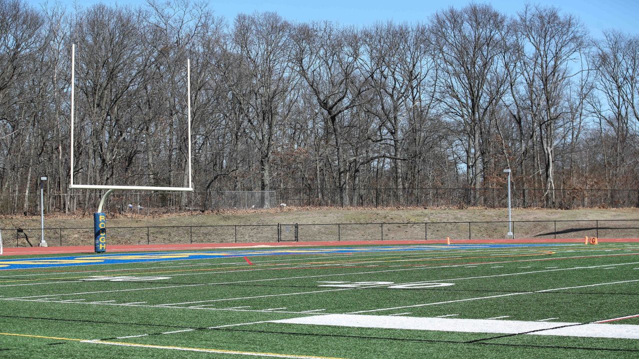 COVID-19 protocols alter five high school football games for
this weekend 1