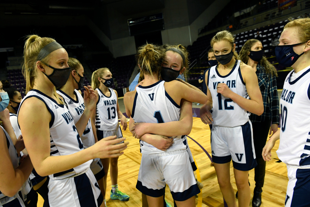 Valor Christian girls basketball dominates Regis Jesuit to
win first Class 5A crown, third overall 1