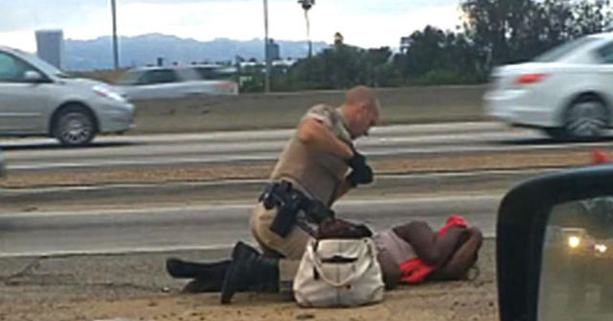 Video of California officer hitting woman sparks
outrage 1