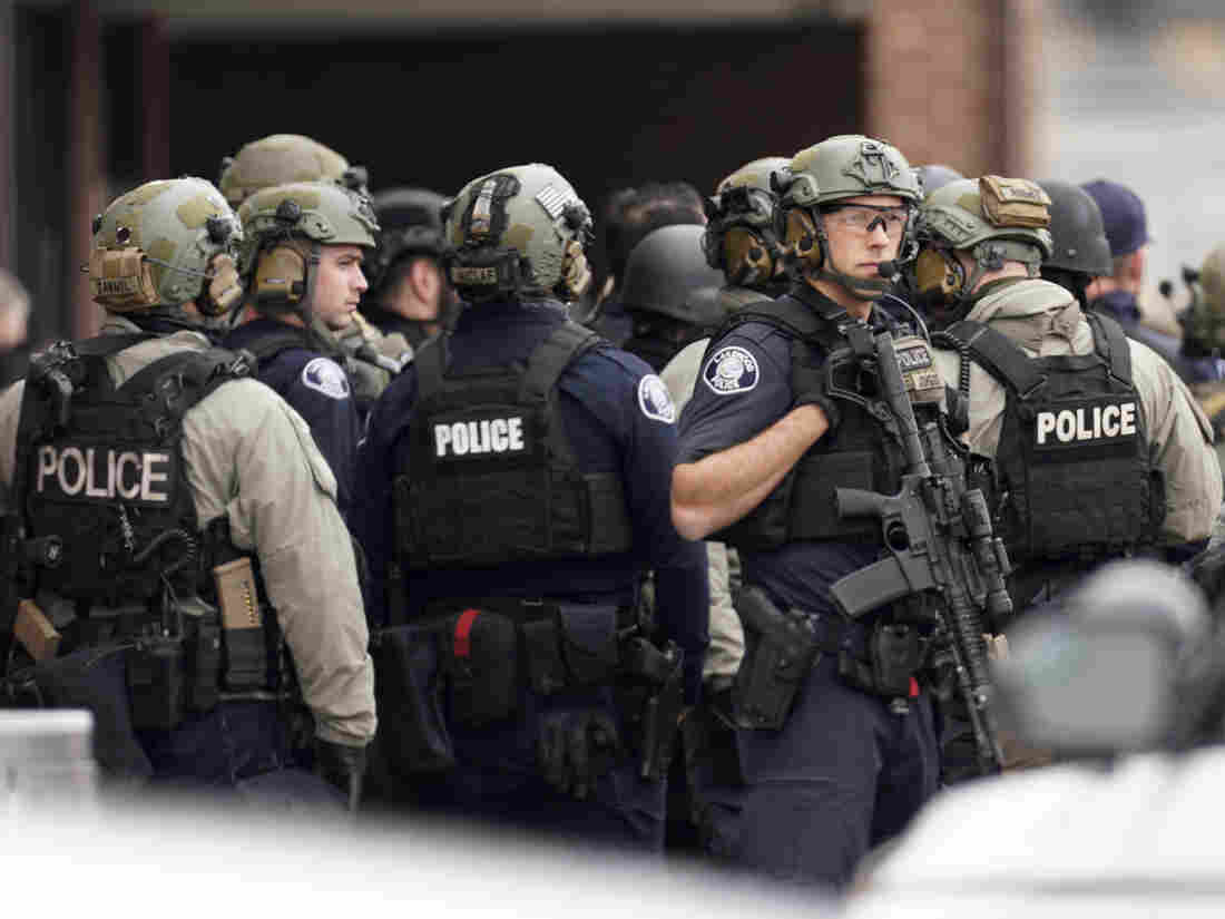 Multiple People, Including Police Officer, Killed In
Colorado Grocery Store Shooting 1