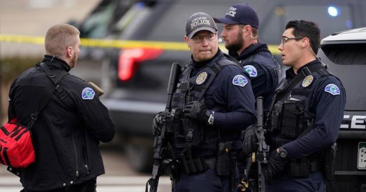 Officer among 10 killed in Boulder, Colorado, supermarket
shooting 1