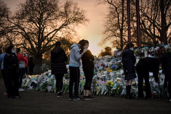 As Europe’s Lockdowns Drag on, Police and Protesters Clash
More 1 As Europe’s Lockdowns Drag on, Police and Protesters Clash
More 1