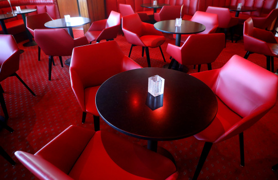 Newly renovated Scott’s Seafood reopens at Jack London
Square after long COVID shutdown 1 Newly renovated Scott’s Seafood reopens at Jack London
Square after long COVID shutdown 1