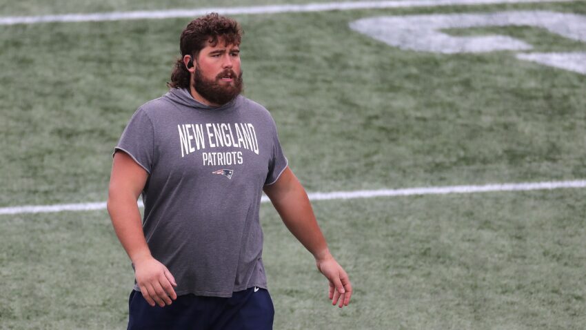 Patriots center David Andrews reportedly ready to test free
agency 1
