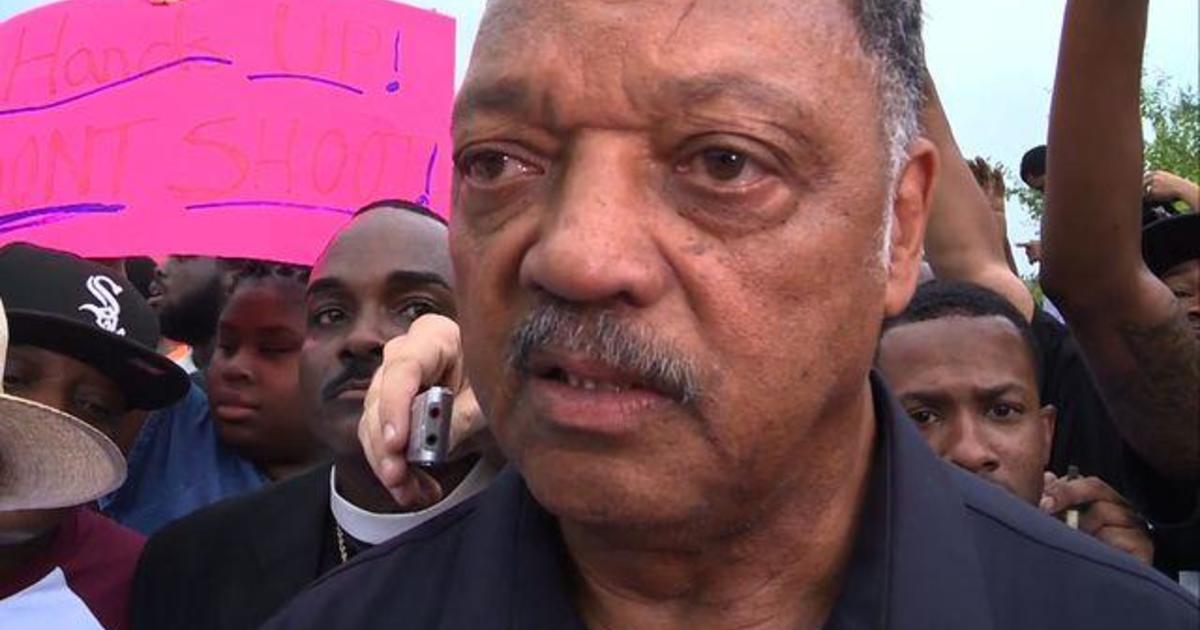 Jesse Jackson marches with protesters in Ferguson 1 Jesse Jackson marches with protesters in Ferguson 1