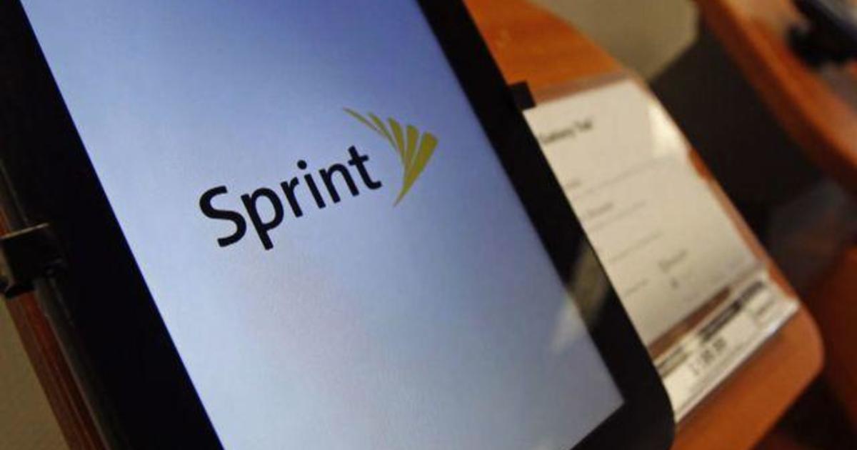 MoneyWatch: Sprint cutting prices; Target stores staying
open later 1