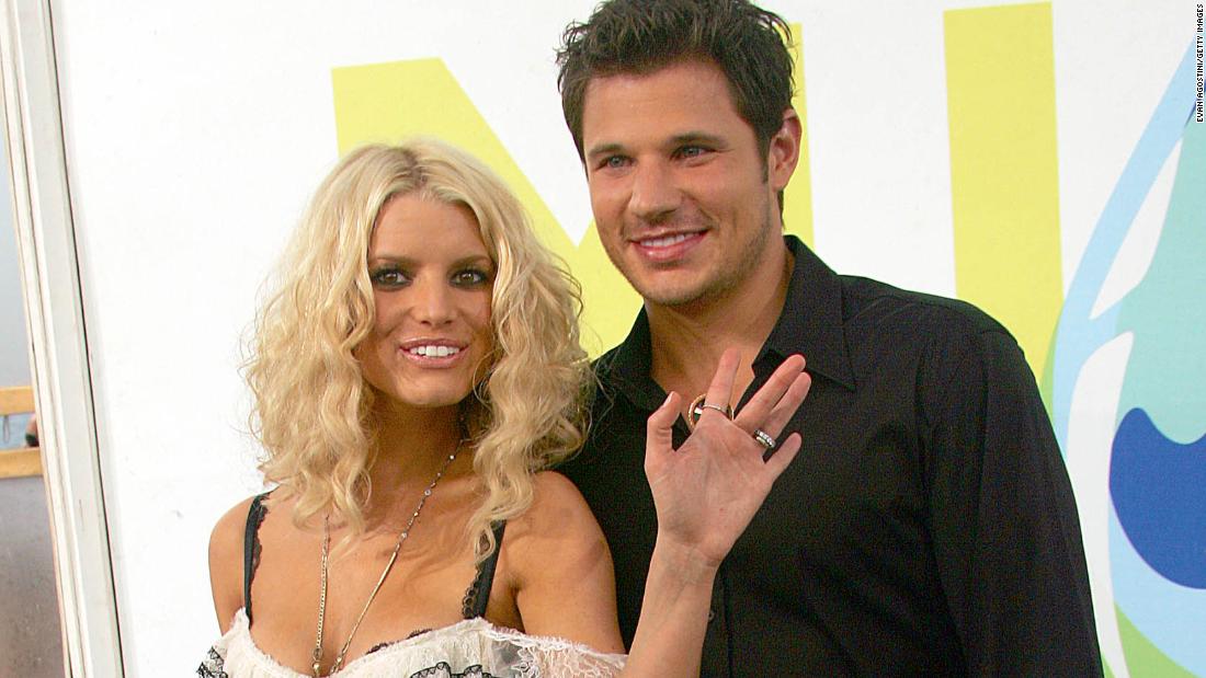 Jessica Simpson puts heartbreaking entry about ex Nick
Lachey in 'Open Book' 1