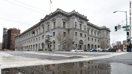Federal appeals court: States can restrict open carry of
firearms 1