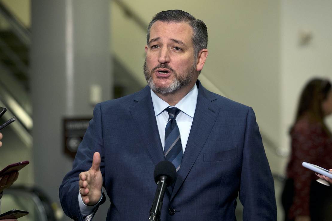 Reporter Asks Ted Cruz to Put a Mask on to 'Make Us Feel
Better.' His Response Was Epic 1