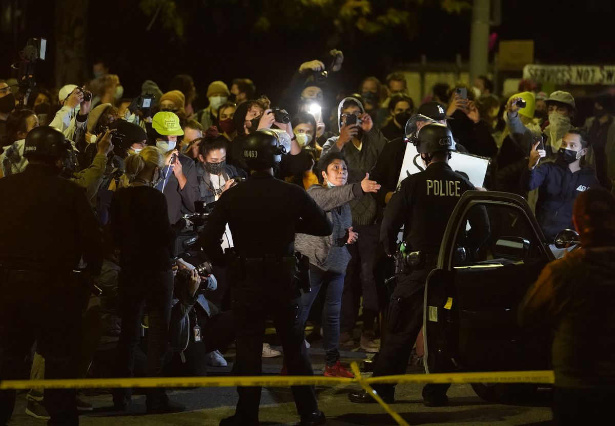 Los Angeles police square off with protesters trying to save
homeless camp 1 Los Angeles police square off with protesters trying to save
homeless camp 1