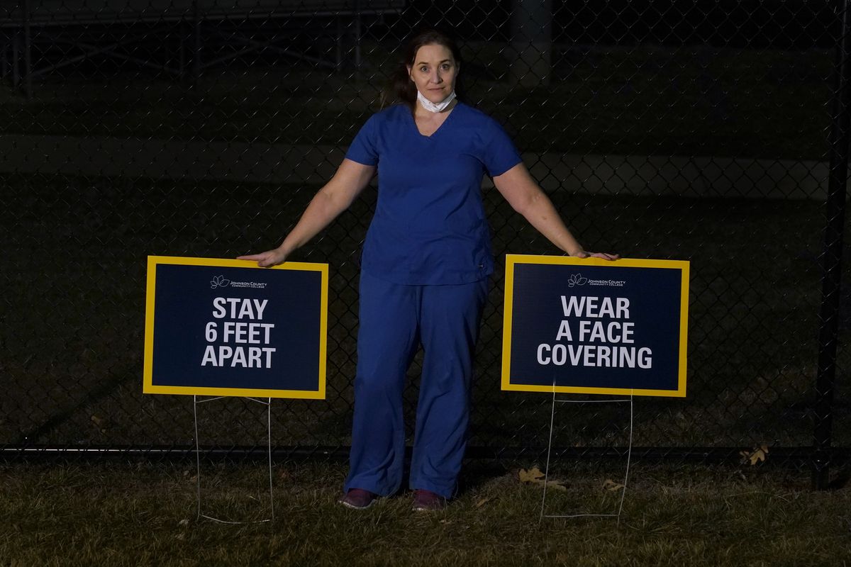 Nurses fight conspiracy theories along with
coronavirus 1