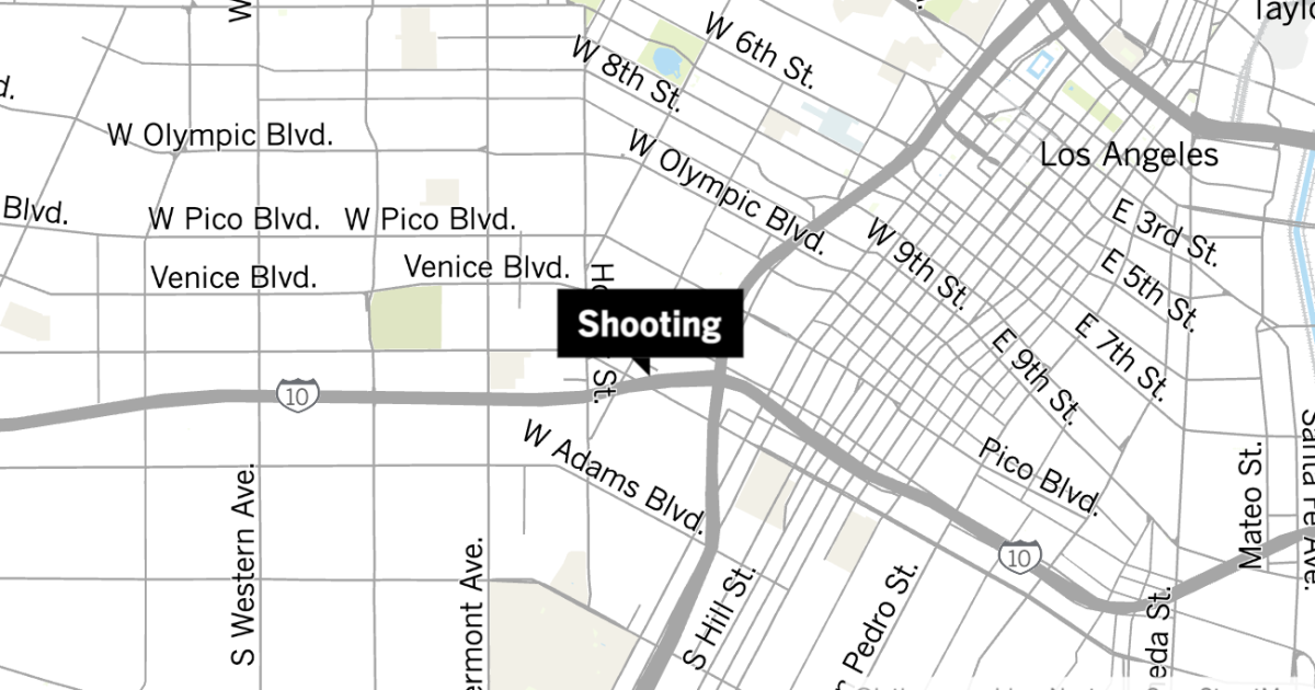 Suspect dead, SWAT officer wounded in barricade situation
near USC 1