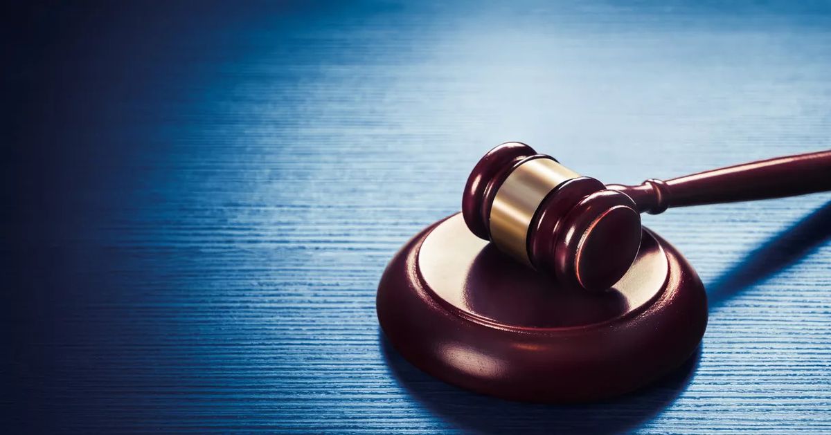 Man charged with carjacking, battery after alleged assault
of police officer 1