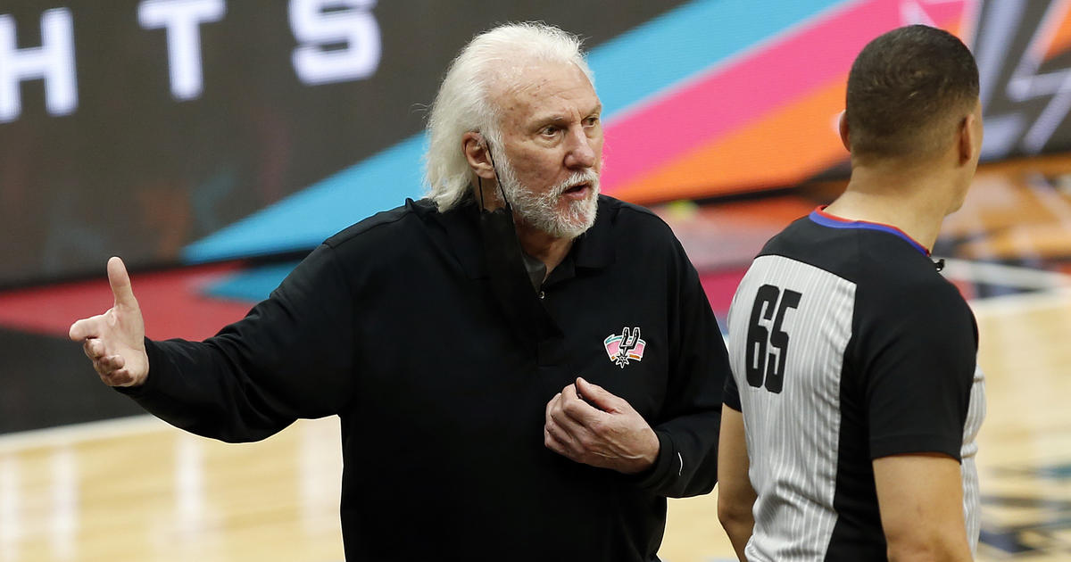 Gregg Popovich rips Texas governor for lifting mask
mandate 1