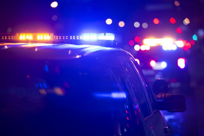 Ohio Girl and Officer Die, Boy Saved After Teens Fall into
Ice-Covered Lake 1