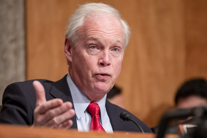 Ron Johnson Defends Pushing 'Flawed' Capitol Theory 'Fake
Trump Supporters' Behind Riot 1