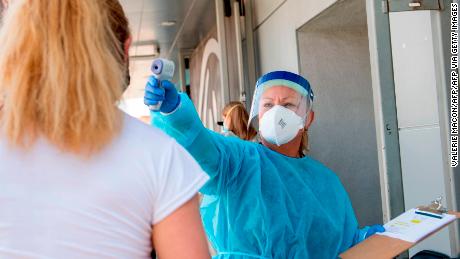 Don't freak out if you get these side effects from a
Covid-19 vaccine. They can actually be a good sign 1