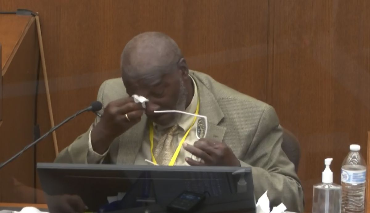 It’s ‘jarring’ to see how George Floyd’s death affected
witnesses, attorney for his family says 1 It’s ‘jarring’ to see how George Floyd’s death affected
witnesses, attorney for his family says 1