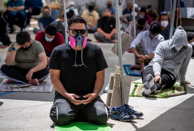 Southern California Muslims hopeful, but cautious, as
mosques open for Ramadan 1