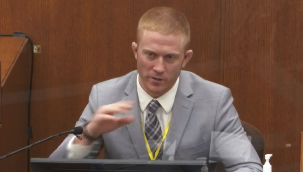 Paramedic says George Floyd was already dead when ambulance
arrived — with Derek Chauvin still kneeling on his neck 1 Paramedic says George Floyd was already dead when ambulance
arrived — with Derek Chauvin still kneeling on his neck 1