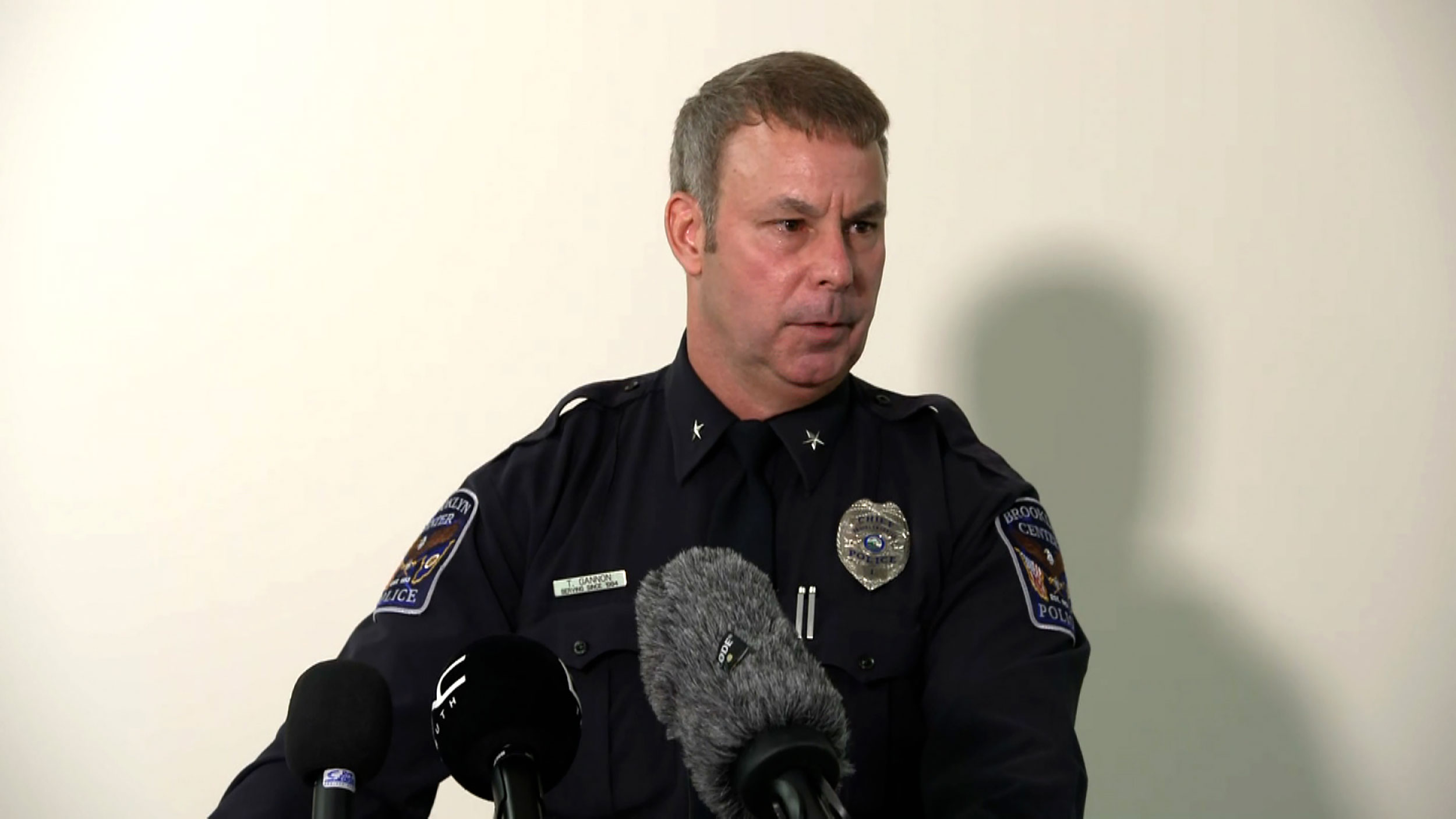 Name of officer who shot Wright will be released 'shortly,'
city manager says 1
