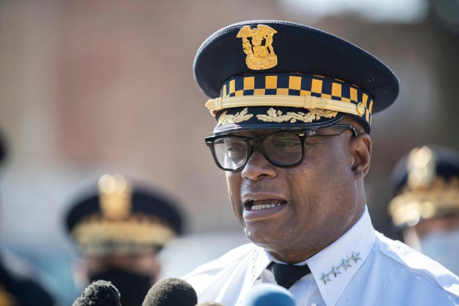 Chicago police officer placed on administrative duty after
fatal 'armed confrontation' with 13-year-old boy 1