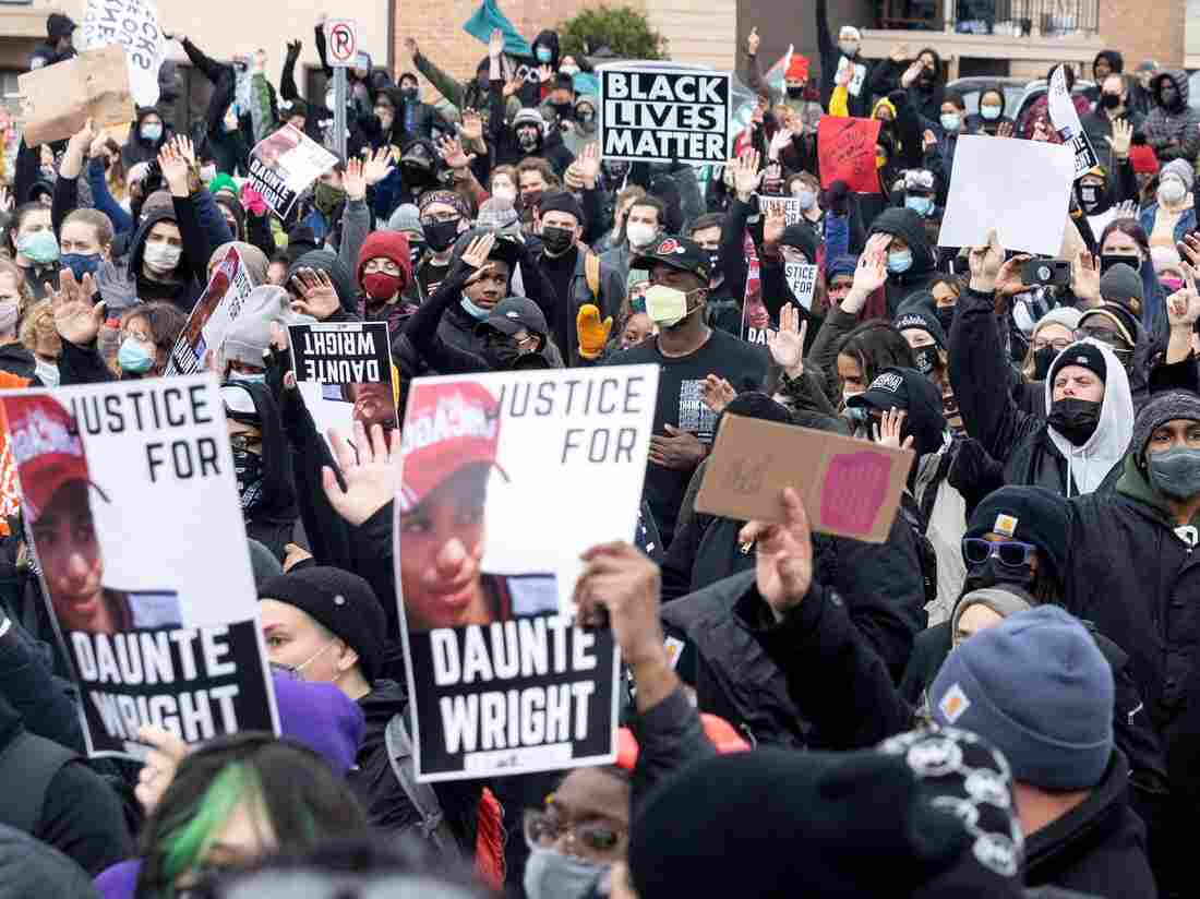 Protests Grow In Minnesota And Around U.S. Over Death of
Daunte Wright 1