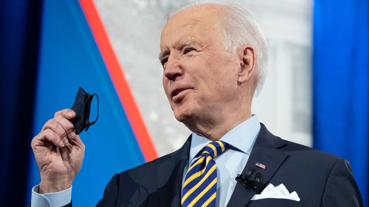 Biden's plea for masks will fail. Blame political
polarization. 1
