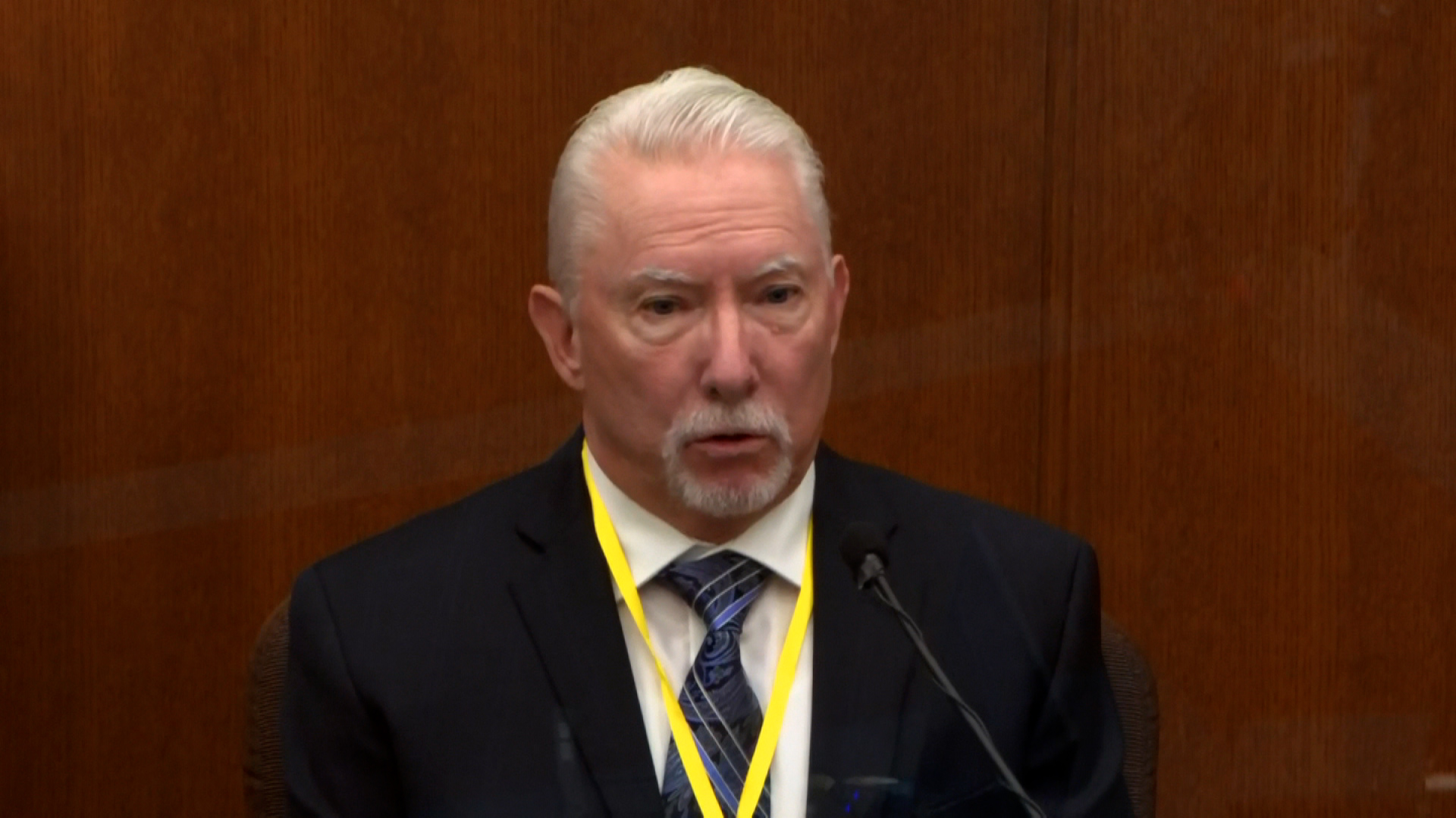 Use-of-force expert: A reasonable officer could possibly
believe Floyd when he said he couldn't breathe 1