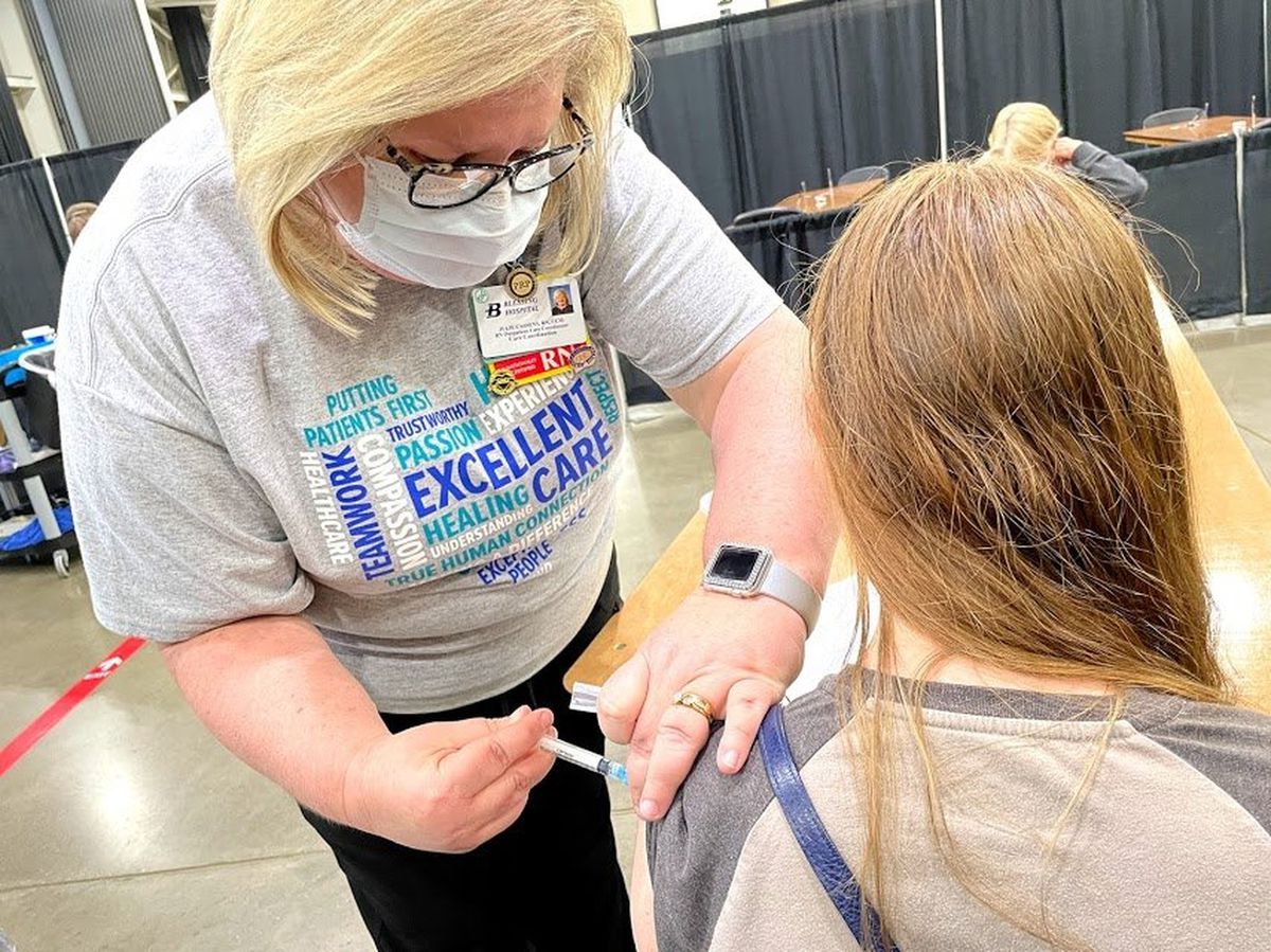 Johnson & Johnson COVID-19 vaccinations paused in
Illinois. Here’s some key information. 1 Johnson & Johnson COVID-19 vaccinations paused in
Illinois. Here’s some key information. 1