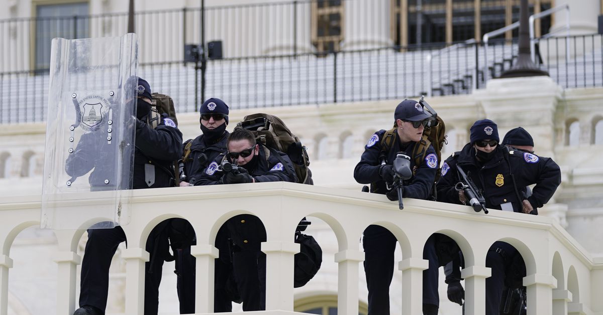 Watchdog lays bare Capitol Police’s riot security
failures 1