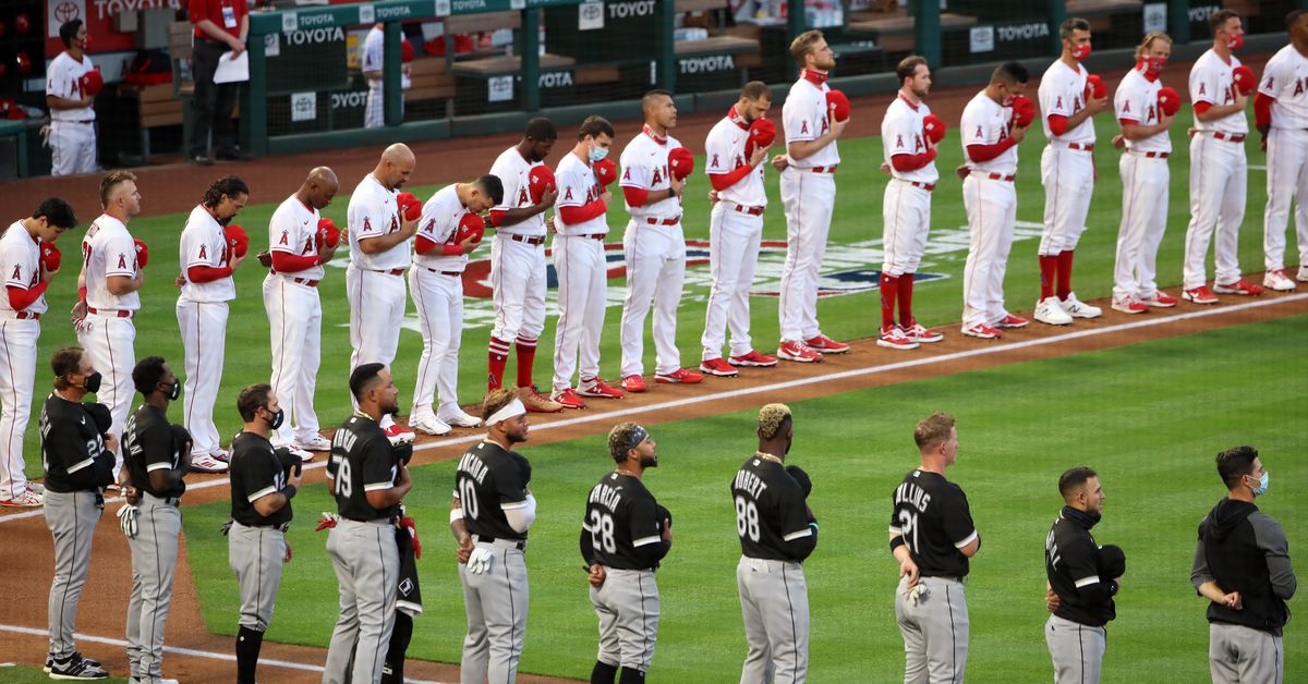 Zack Collins ‘earned honor’ of Opening Day start, White Sox
manager Tony La Russa says 1