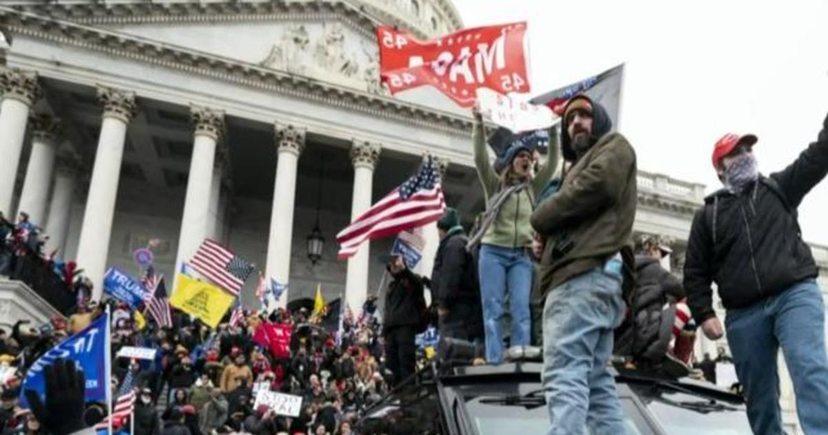 No charges for Capitol officer who fatally shot
protester 1