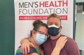 COVID-19 gave us 'skin hunger' and 'touch deprivation.'
We're fighting back with hugs 1