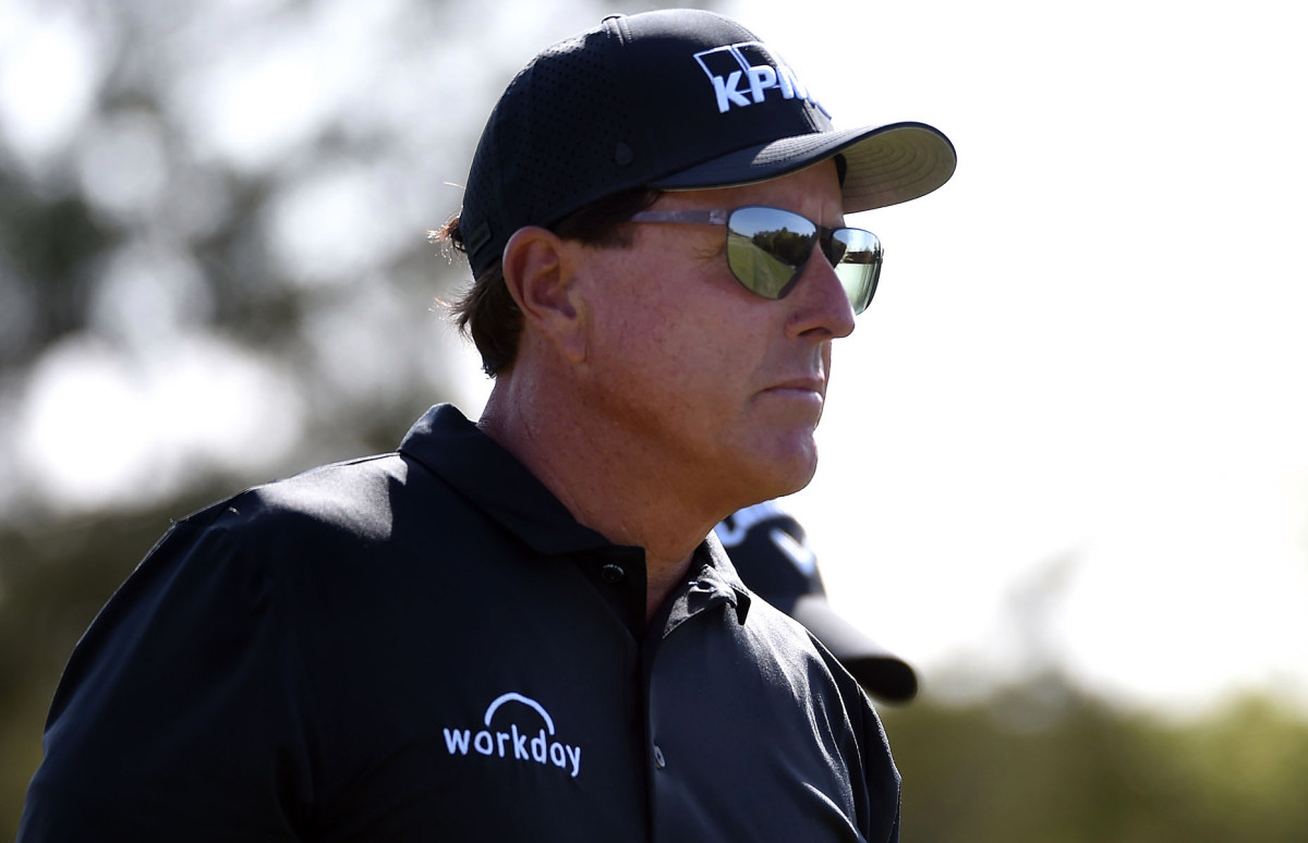 Phil Mickelson cards disastrous 10 on 18th hole of Texas
Open 1