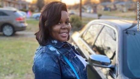 Simon & Schuster won't distribute book by a
Louisville police officer involved in the Breonna Taylor
raid 1