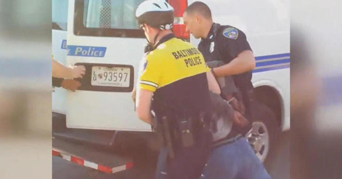 Officer charged in Freddie Gray case heads to court 1