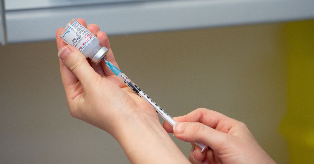Illinois’ COVID-19 vaccine total surpasses 8 million as
Chicago set to expand eligibility to all adults Monday 1