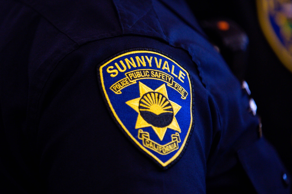 Sunnyvale: Man shoots self in foot during struggle with
officers, police say 1