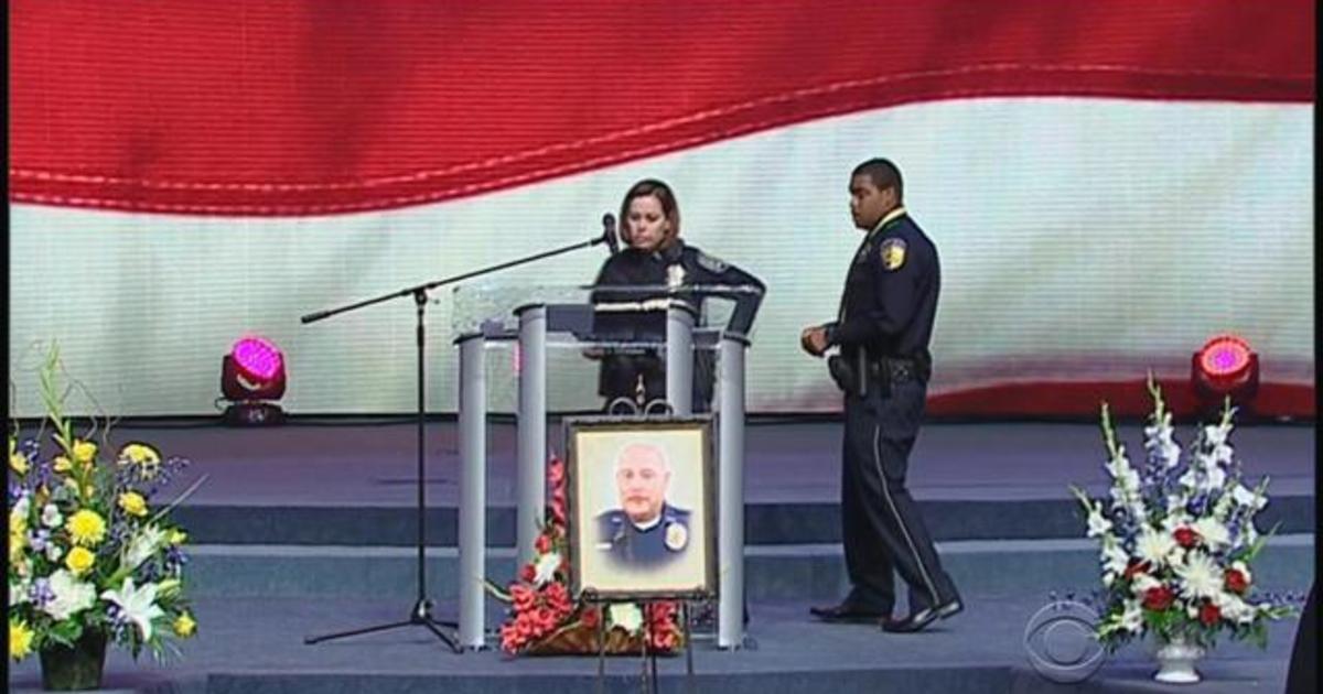 Three Dallas officers laid to rest 1