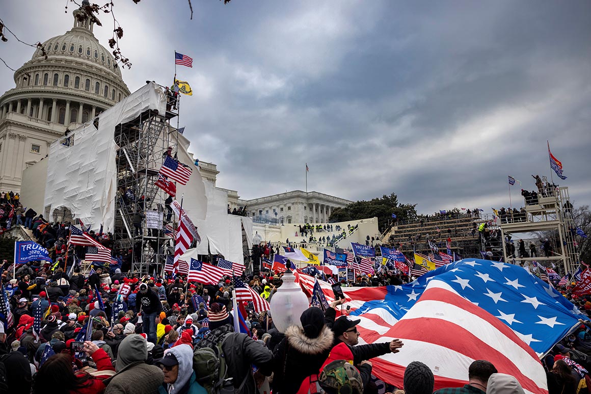 Feds agree to pay $6.1M to create database for Capitol riot
prosecutions 1