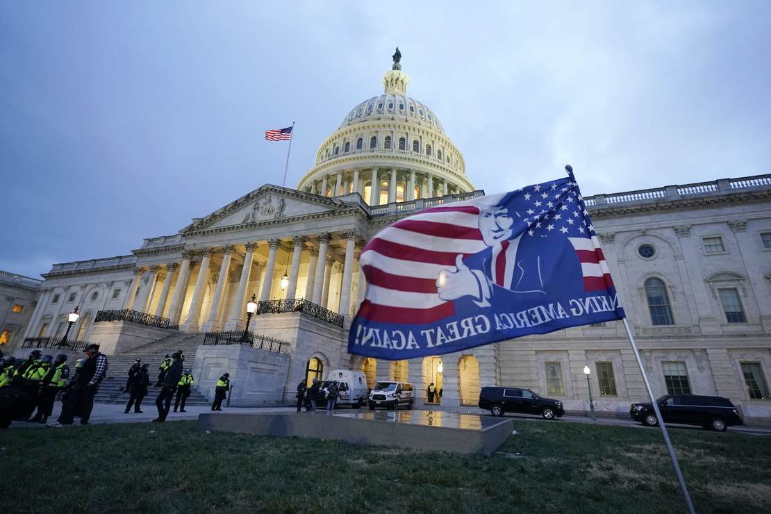 Republicans Seek Briefing From DOJ on Allegations of
'Suspicious' Capitol Tours Before Riot 1